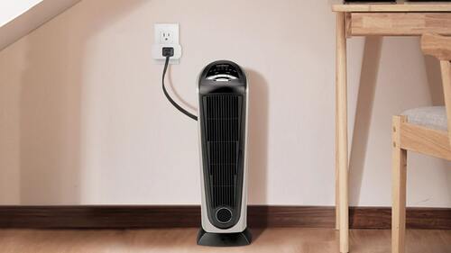 Treatlife Smart Plug plugged into fan